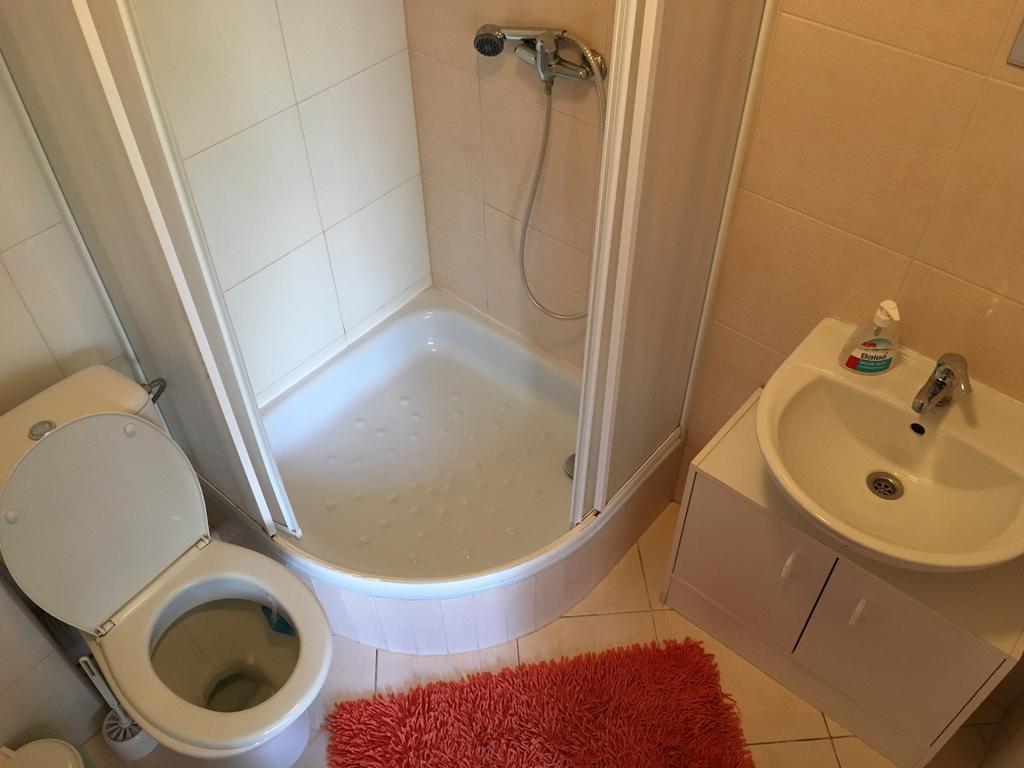 Apartmanovy Dom Králiky Extérieur photo